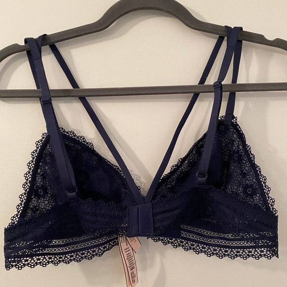 Victoria’s Secret Lace Strappy Triangle Bralette - Picture 3 of 7